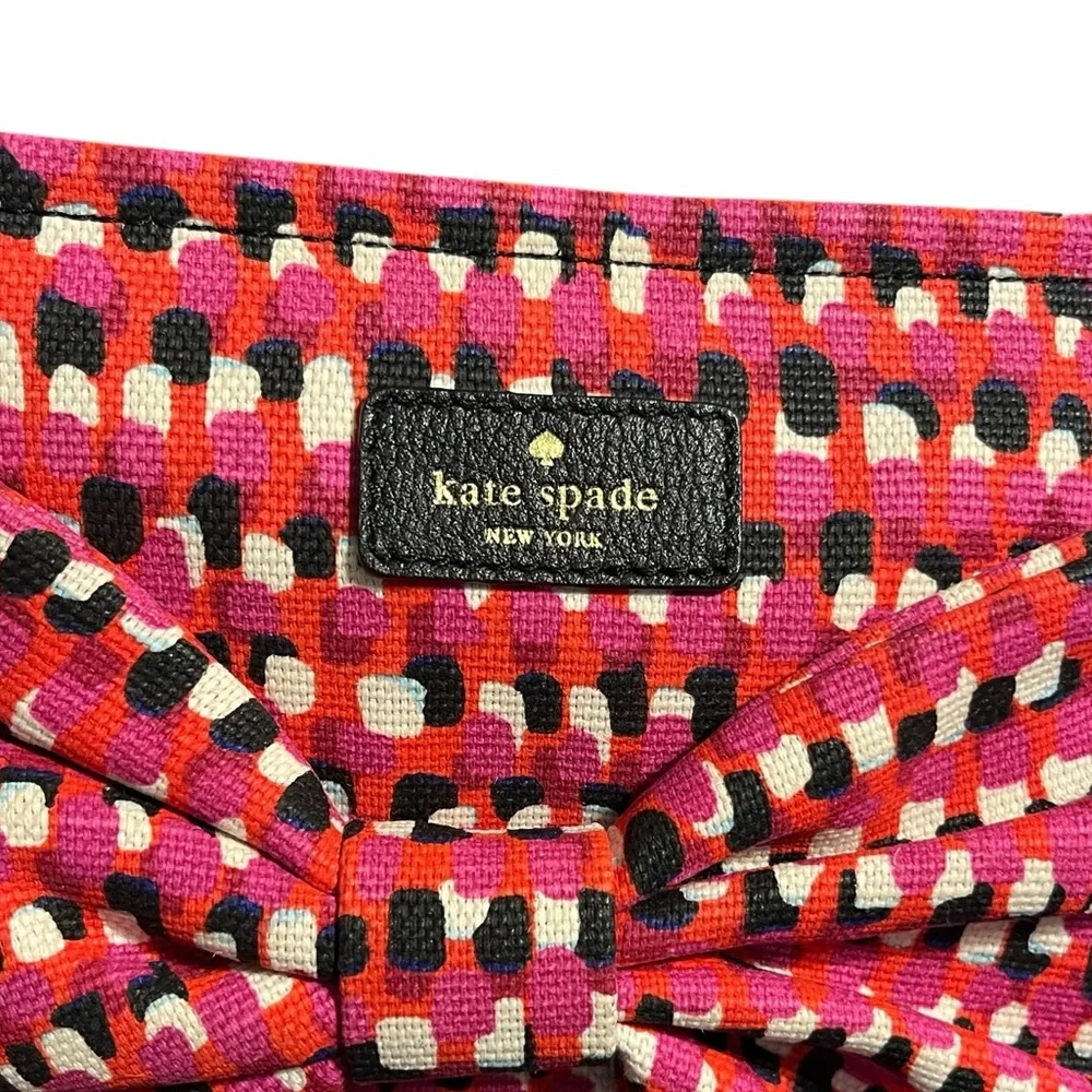 Kate Spade On Purpose Pink and Black Canvas Bow Clutch Wristlet - Picture 3 of 10